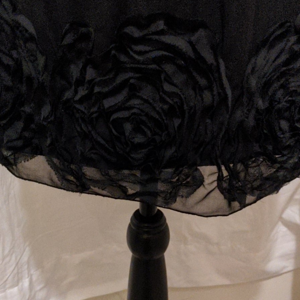 JS Boutique - Picture 2 of 7